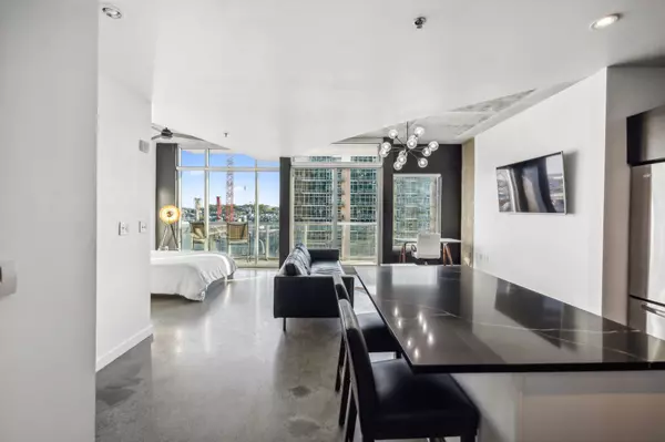 Nashville, TN 37203,600 12th Ave #S #1410