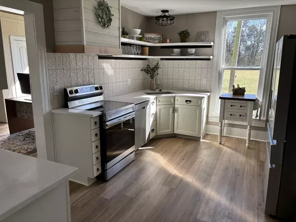 Lewisburg, TN 37091,1614 Wade Rd