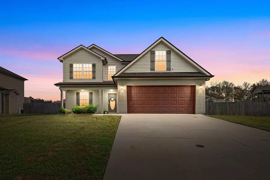 1655 Parkside Dr, Clarksville, TN 37042