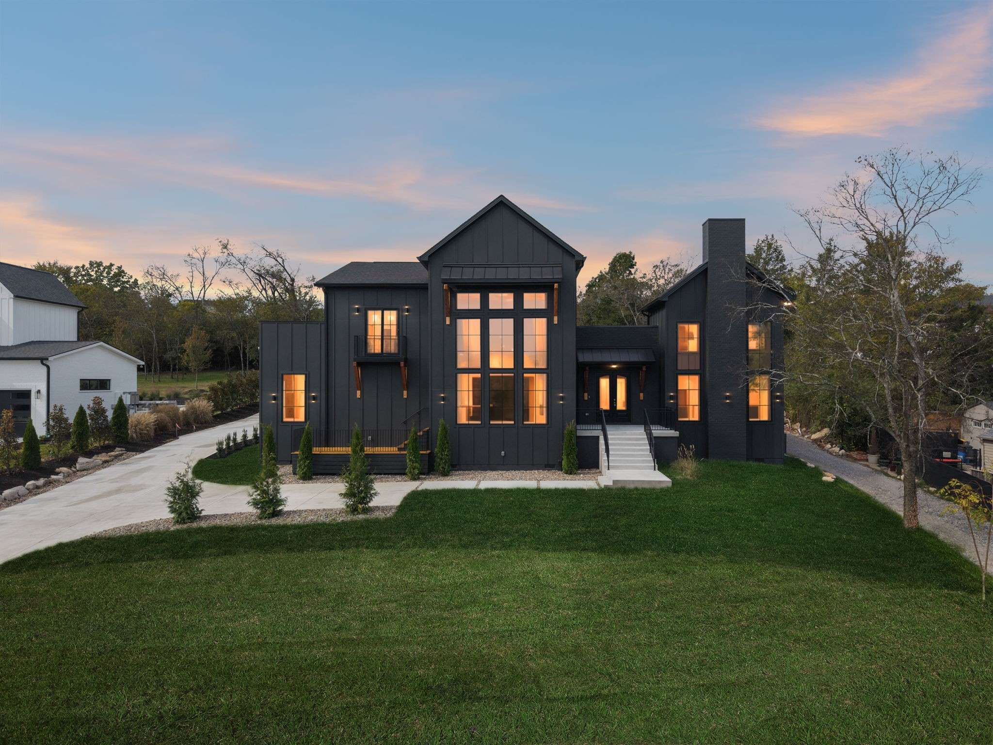 6162 N New Hope Rd, Hermitage, TN 37076