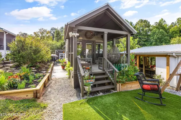 Townsend, TN 37882,610 Whistling Swan St