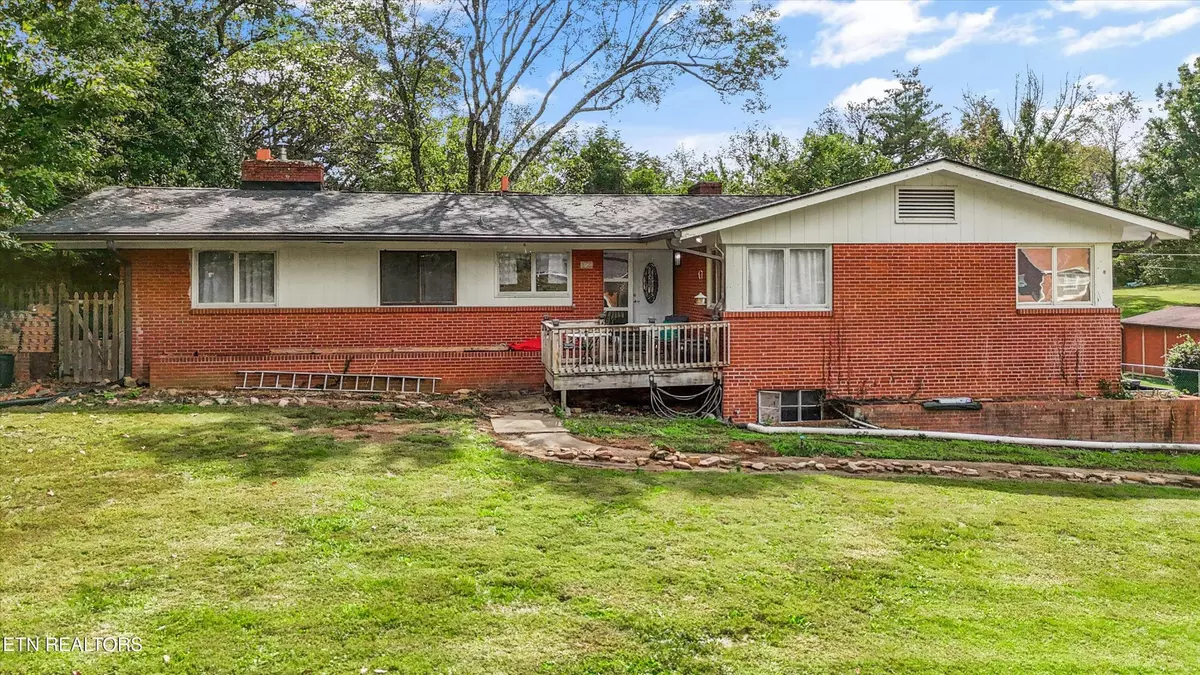 Knoxville, TN 37920,106 Mayflower Drive