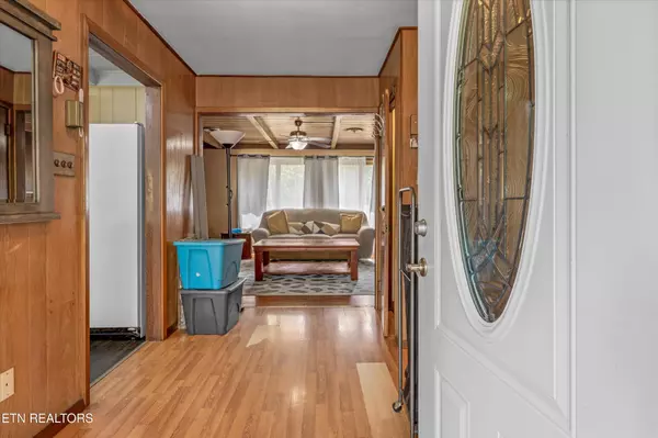 Knoxville, TN 37920,106 Mayflower Drive