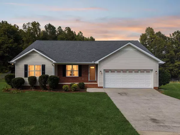 1016 Prince Way, Dalton, GA 30721