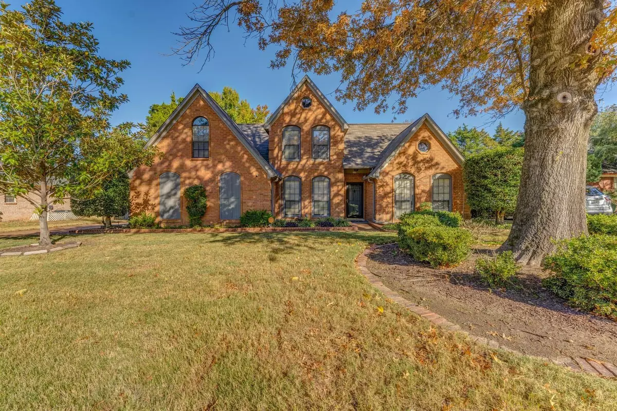 Memphis, TN 38125,5436 LAKE VILLAGE DR