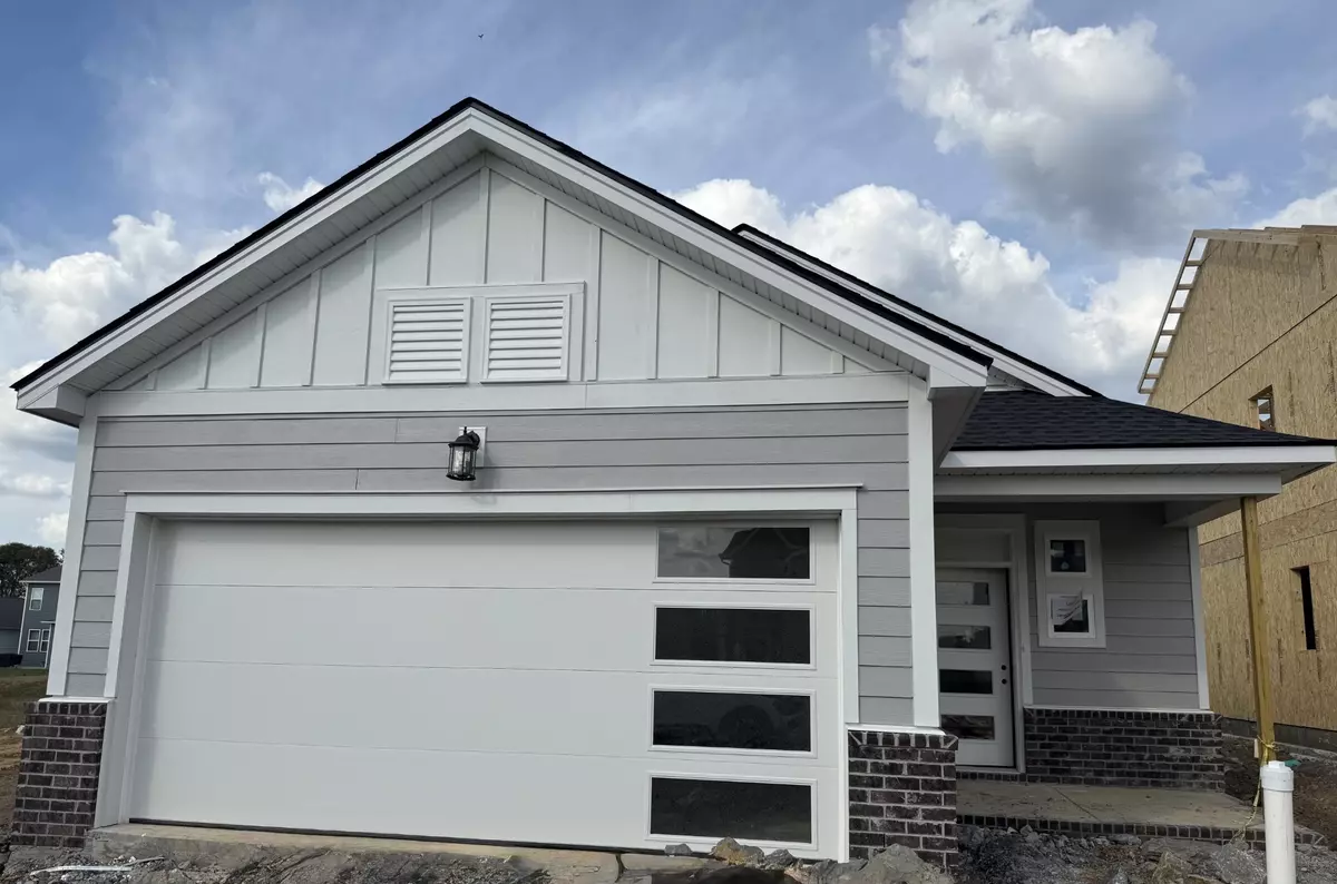 Gallatin, TN 37066,945 Brooklyn Crossing Rd