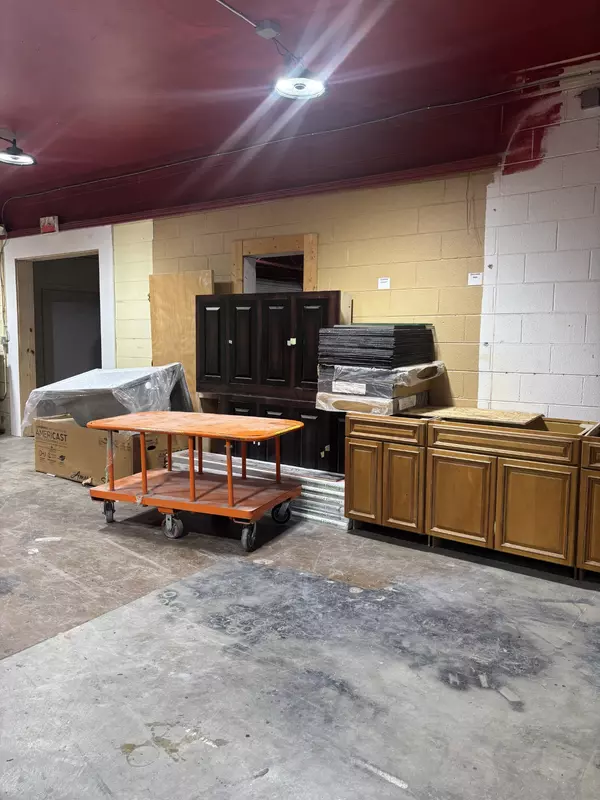 Hendersonville, TN 37075,65 New Shackle Island Road