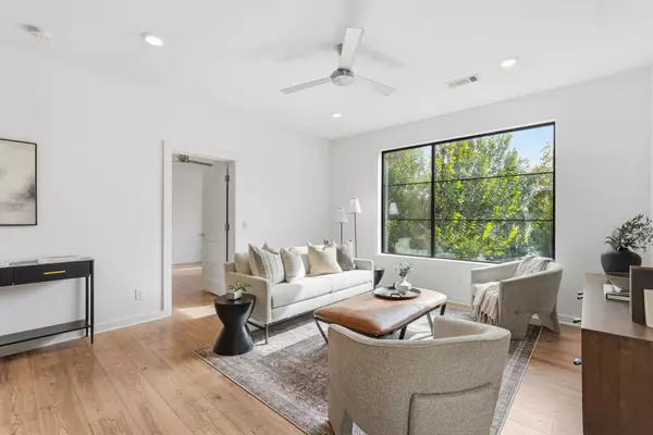 Nashville, TN 37203,1402 Pillow St #207