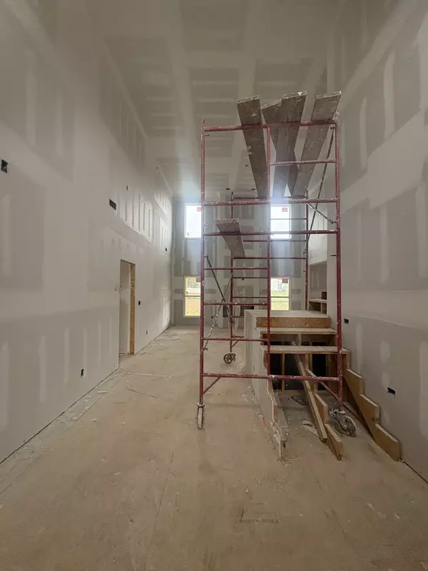 Pleasant View, TN 37146,370 Young Ln