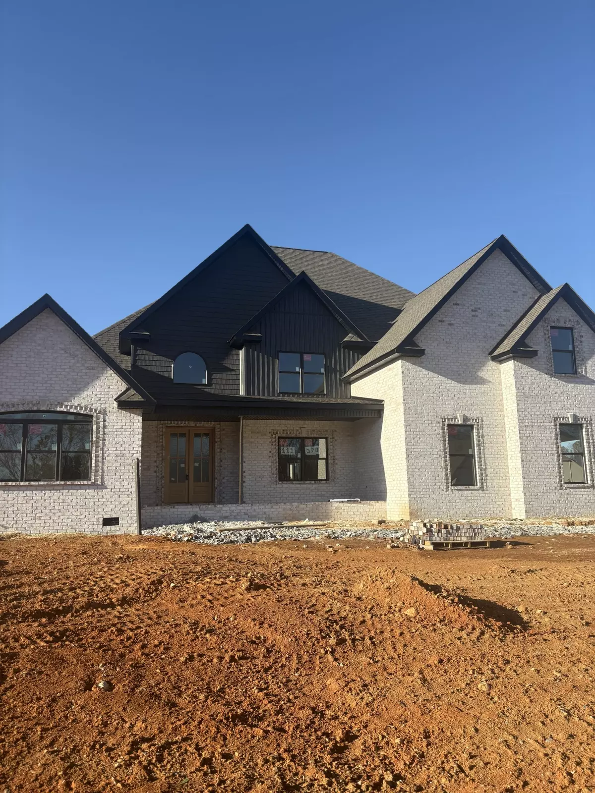 Pleasant View, TN 37146,370 Young Ln