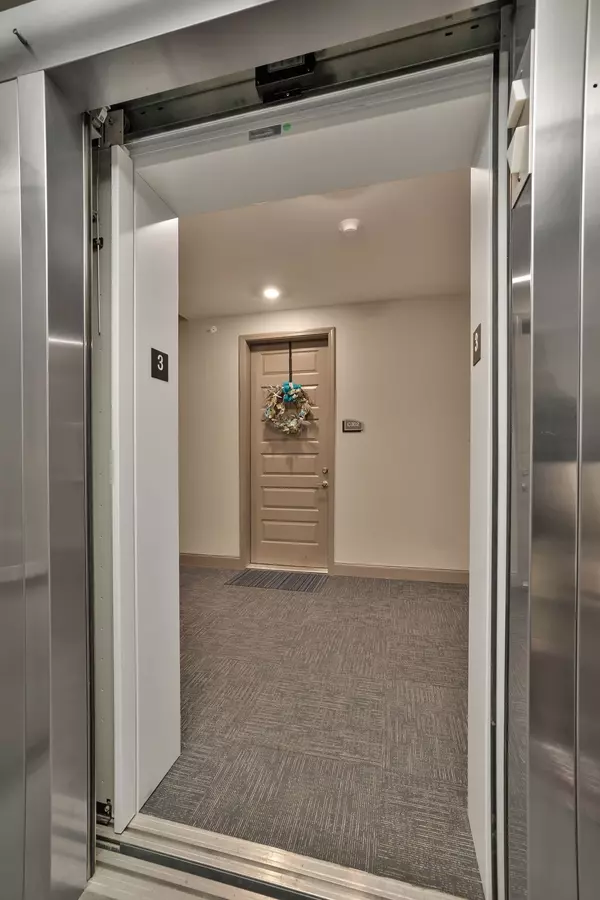 Franklin, TN 37064,900 Vintage Green Ln #302