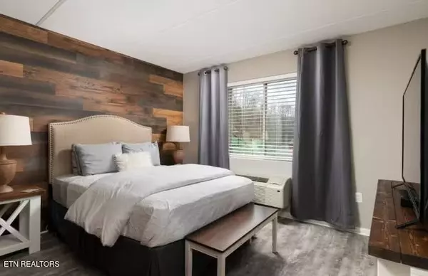 Gatlinburg, TN 37738,413 Baskins Creek Rd #307