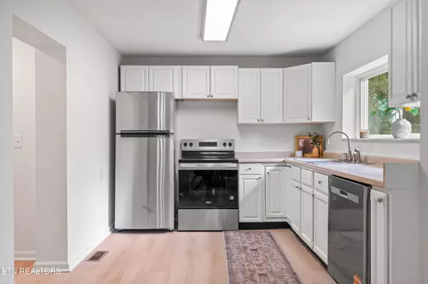 Knoxville, TN 37920,5602 W Martin Mill