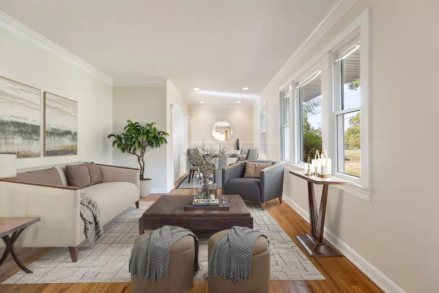 325 Melpar Dr, Nashville, TN 37211