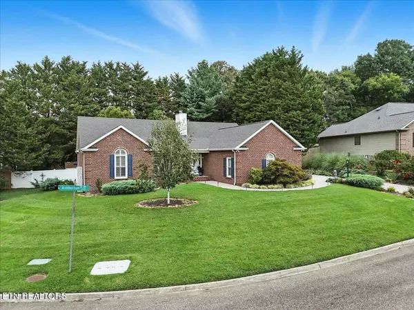 Knoxville, TN 37909,7273 Ashburton Drive