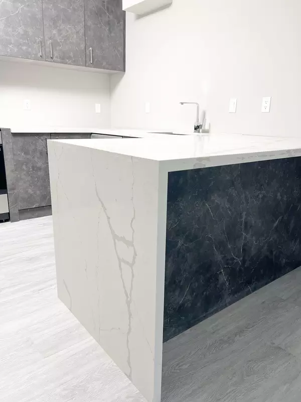 Clarksville, TN 37042,543 Peachers Mill Rd #211