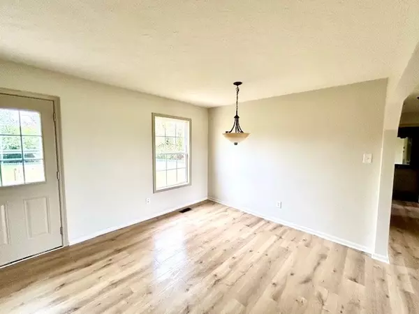 Chapel Hill, TN 37034,121 High St