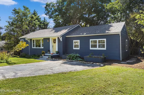 5911 Chalmers Drive, Knoxville, TN 37920