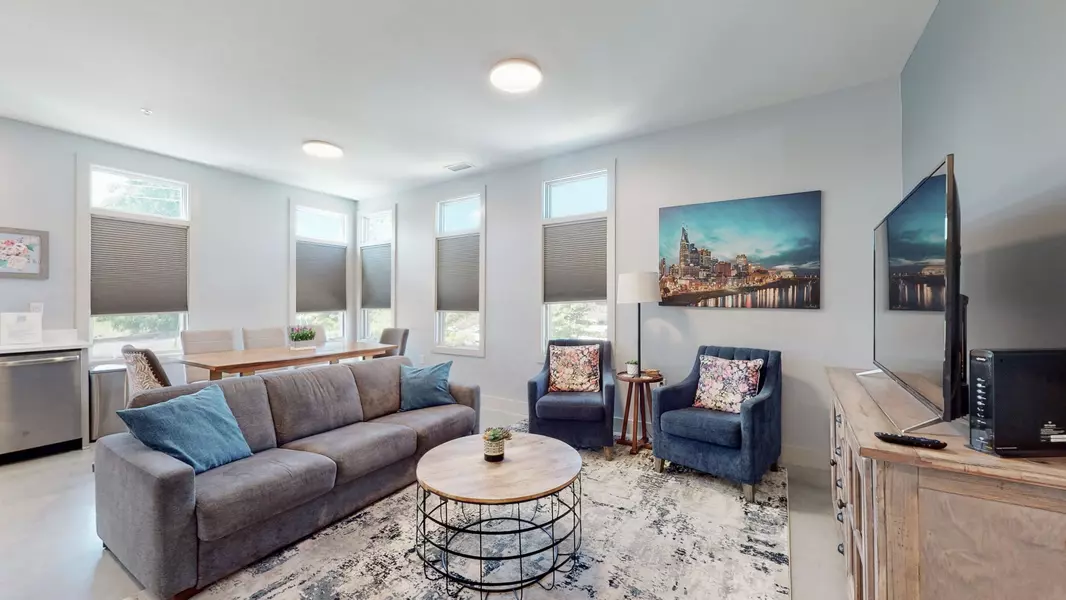 374 Herron Dr #7, Nashville, TN 37210