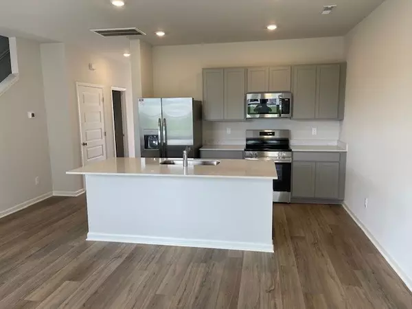 White House, TN 37188,856 Big Bend Ct