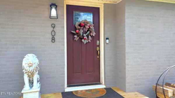 Knoxville, TN 37914,908 Wedgewood Rd