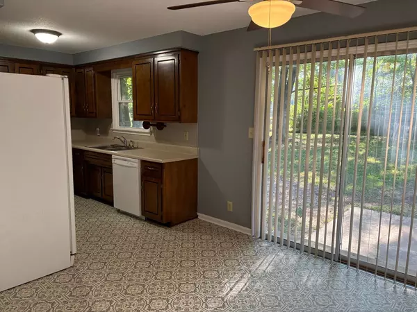 Clarksville, TN 37043,171 W Regent Dr