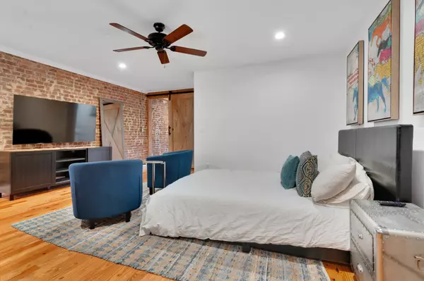 Winchester, TN 37398,9 S College St