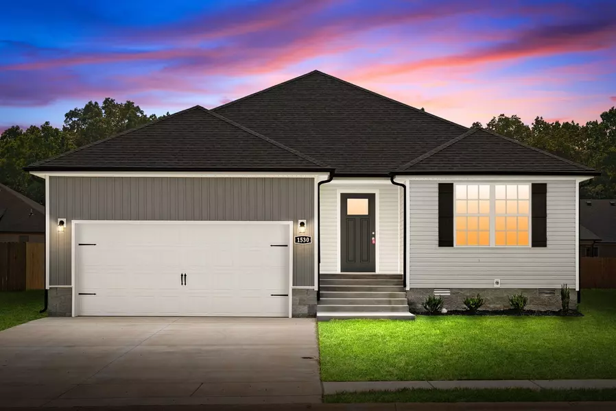 1530 Fredrick Dr, Clarksville, TN 37042