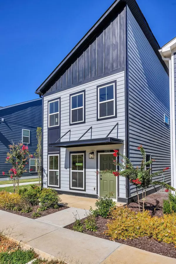 Chattanooga, TN 37404,1809 Cotton Way