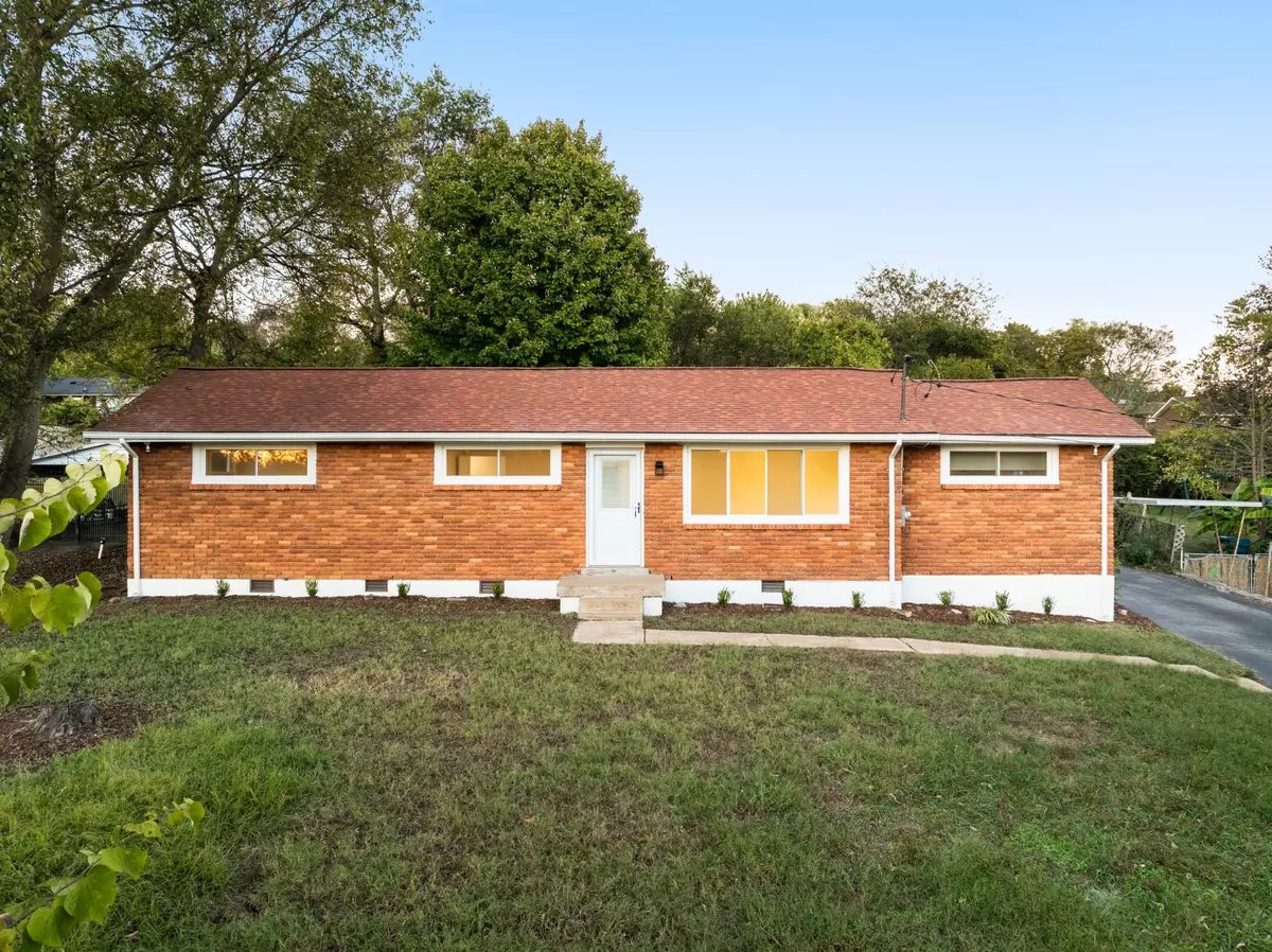 Hermitage, TN 37076,217 Bonnaridge Dr