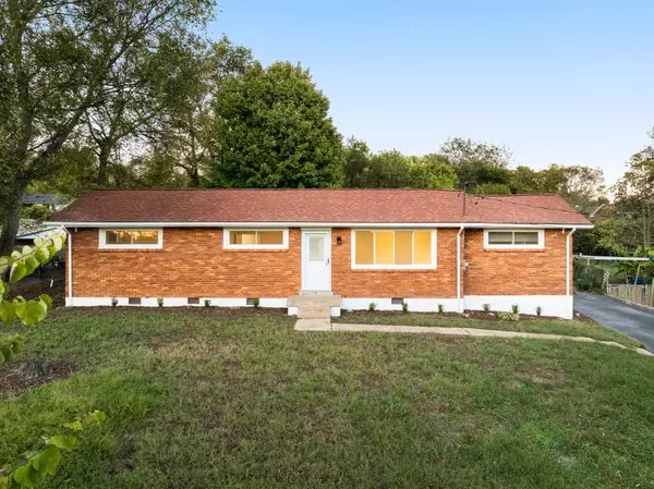 217 Bonnaridge Dr, Hermitage, TN 37076