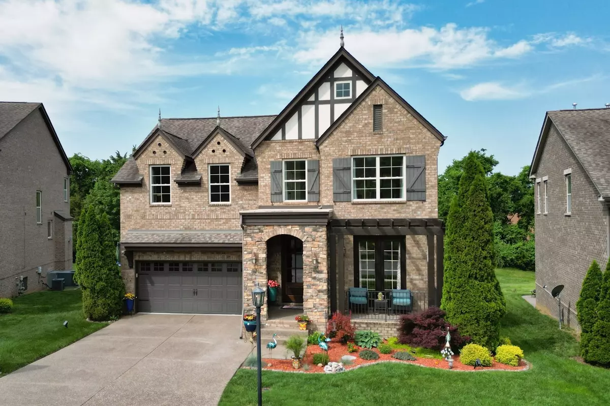 Hendersonville, TN 37075,102 Cobbler Cir