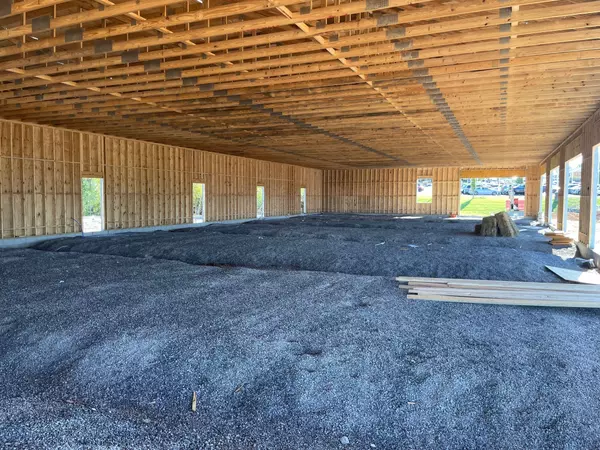 Clarksville, TN 37040,2585C Old Russellville Pike