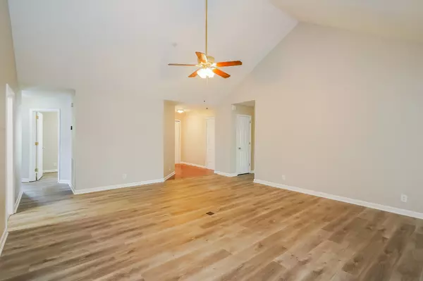 Antioch, TN 37013,1204 Curran Ct