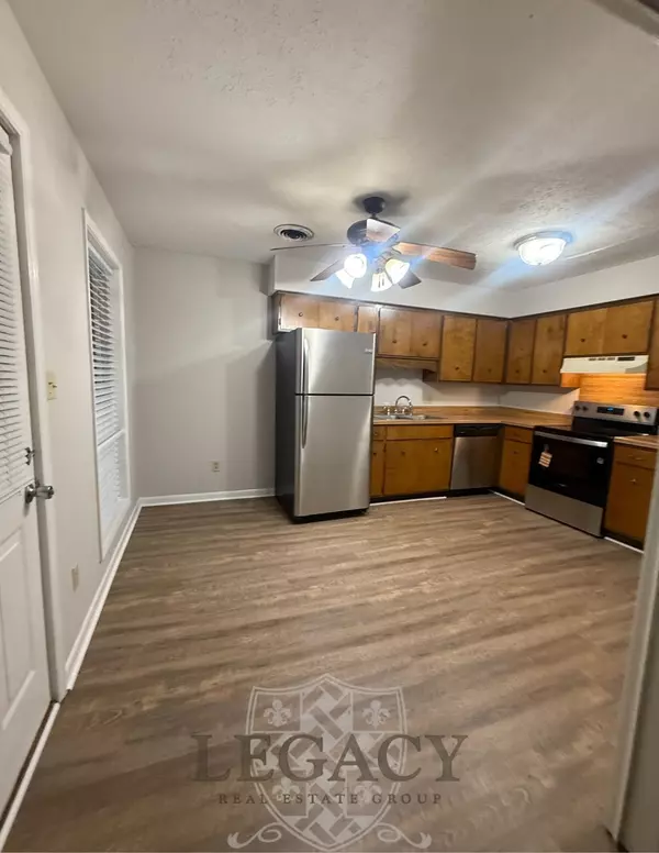 Franklin, KY 42134,1034 Brookview Dr #14D