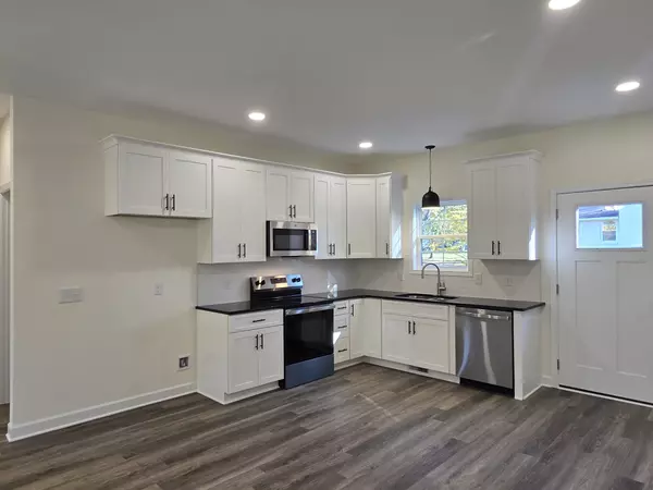 Greenbrier, TN 37073,313 Dreamland Drive