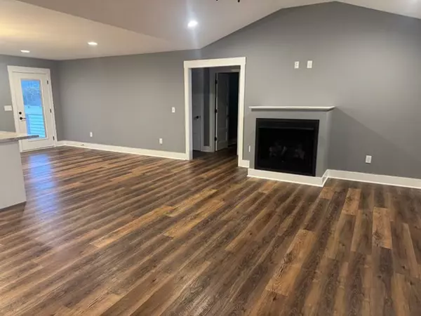 Winchester, TN 37398,4635 Holders Cove Rd