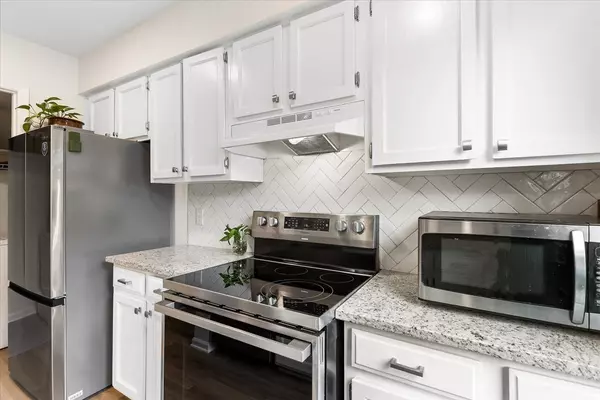 Hermitage, TN 37076,128 Lake Chateau Dr