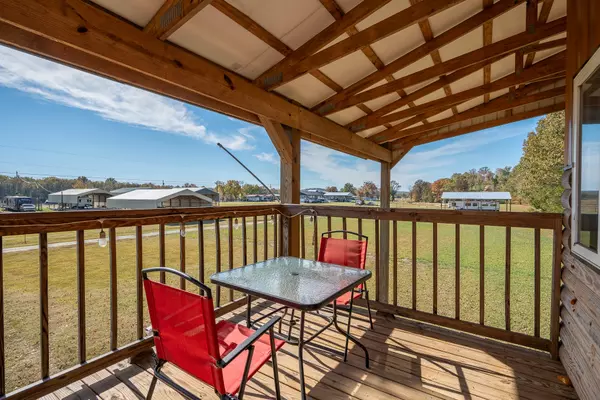 Clifton, TN 38425,330 Jett Drive