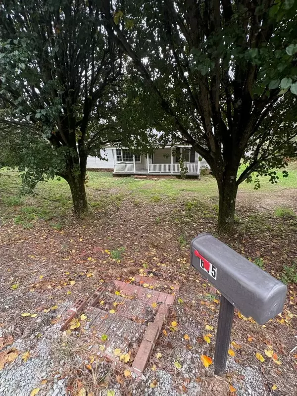 Flintville, TN 37335,615 Oliver Smith Rd