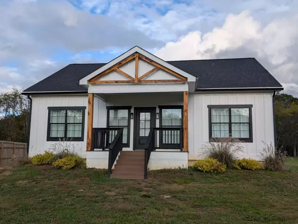 138 Pawnee Dr, Bradyville, TN 37026
