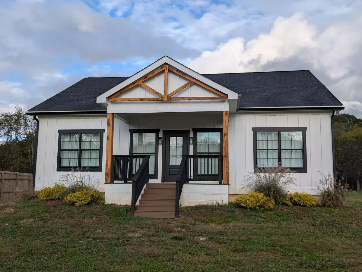 Bradyville, TN 37026,138 Pawnee Dr