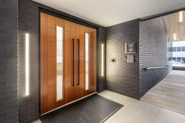 Nashville, TN 37203,50 Music Sq #W #307