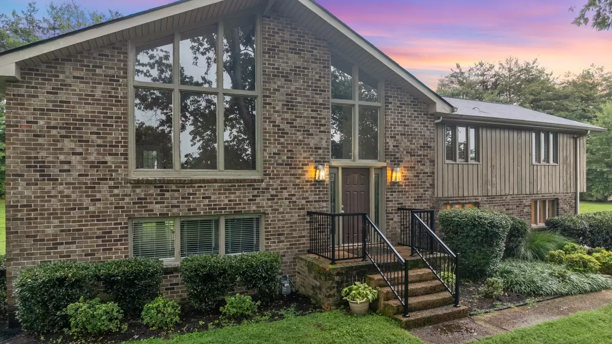 Brentwood, TN 37027,1302 Twin Springs Dr