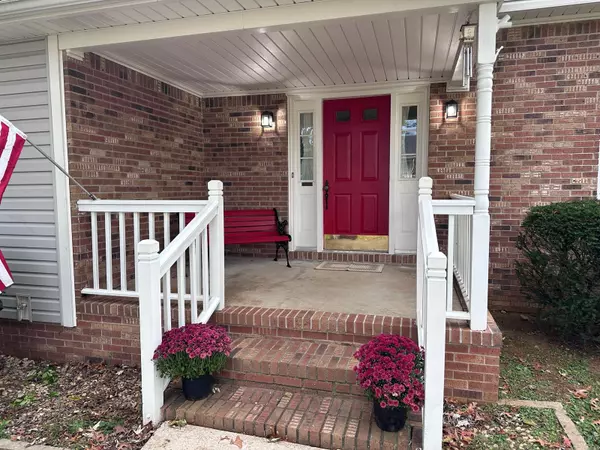 Columbia, TN 38401,5011 Hays Dr