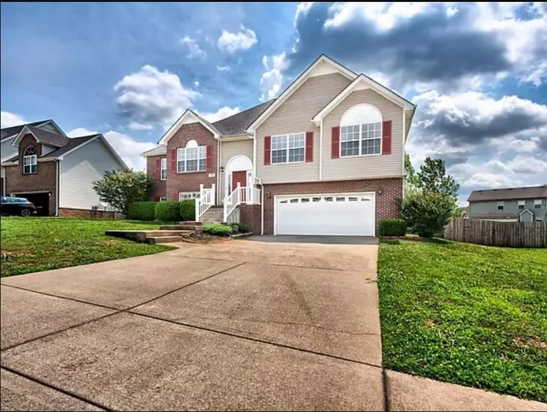 736 Winding Bluff Way, Clarksville, TN 37040