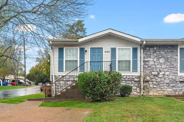 538 Cedar Dr, Nashville, TN 37211