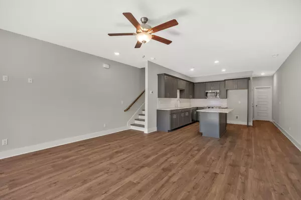 Chattanooga, TN 37404,1789 Cotton Way