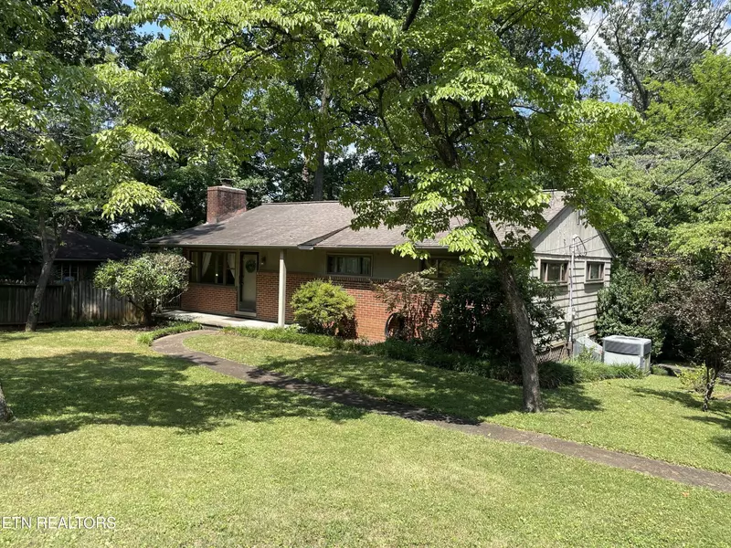 108 Hickory Drive, Maryville, TN 37804