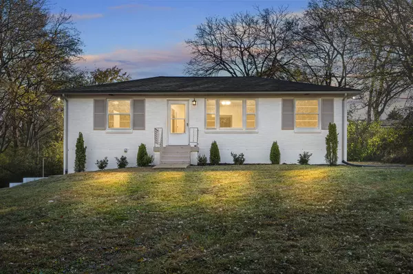 2877 Lyncrest Dr, Nashville, TN 37214